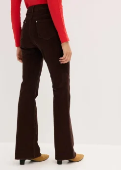 Ausgestellte Cordhose