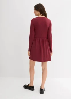 Ausgestelltes Shirtkleid