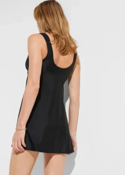 Badekleid mit breiten Trägern