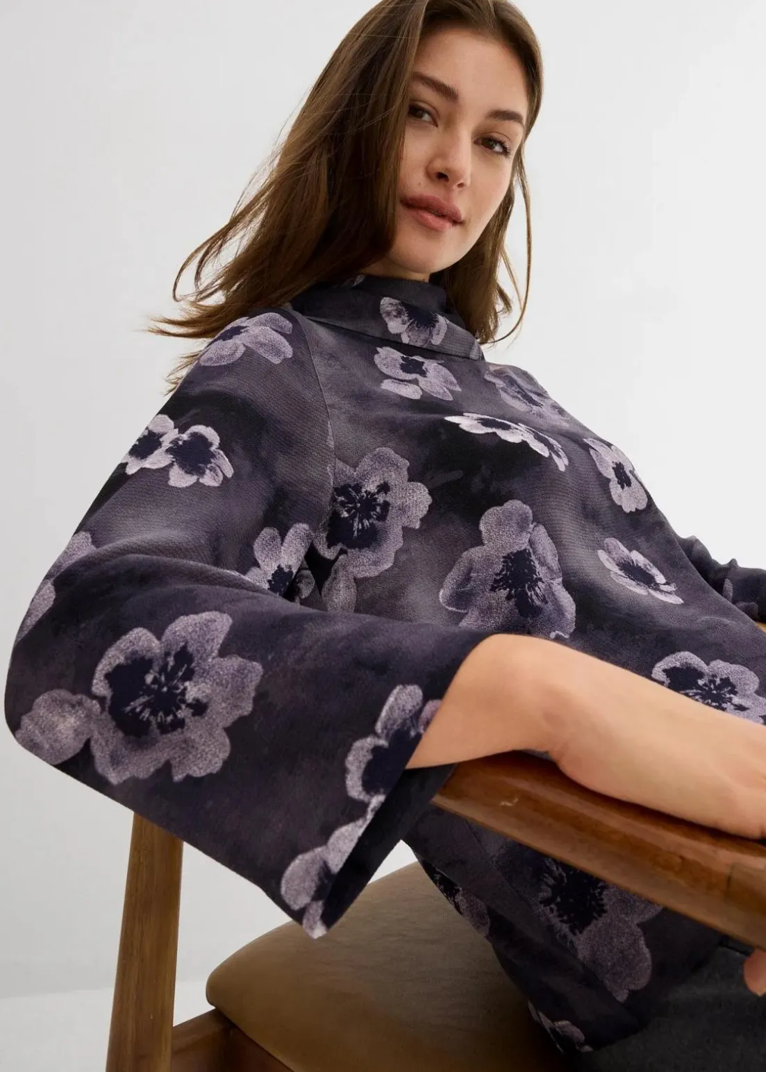 Bluse aus strukturiertem Crêpe