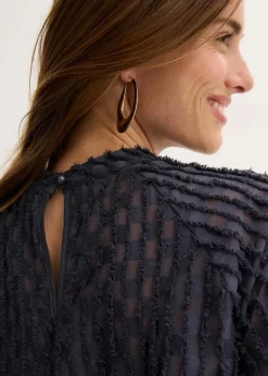 Bluse aus strukturiertem Material