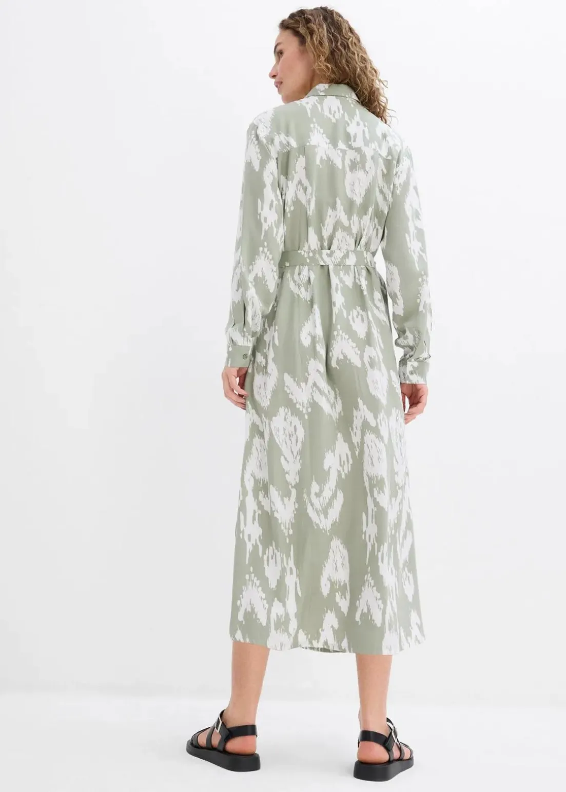 Blusenkleid aus fließender Viskose