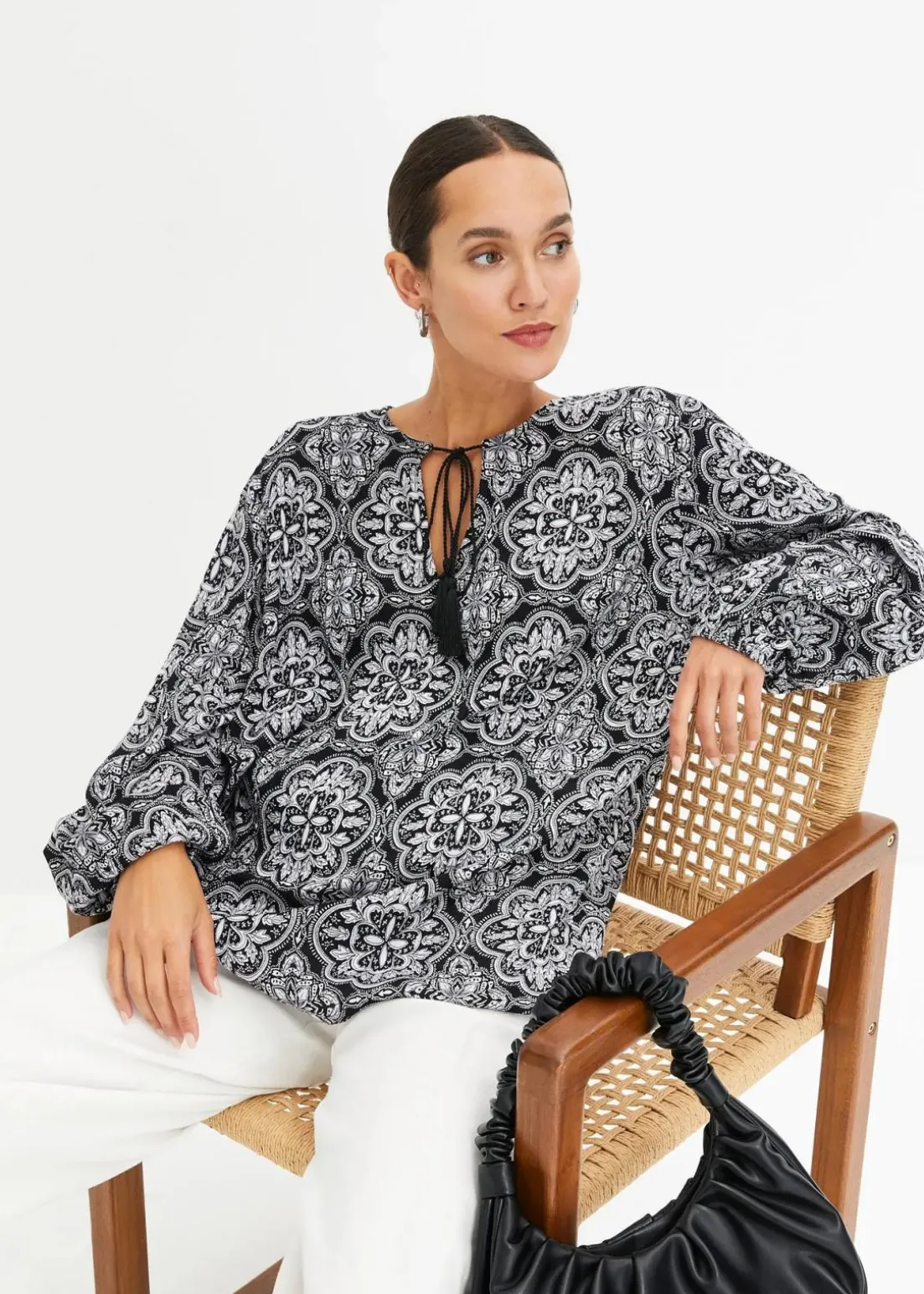 Blusenshirt aus strukturierter Viskose