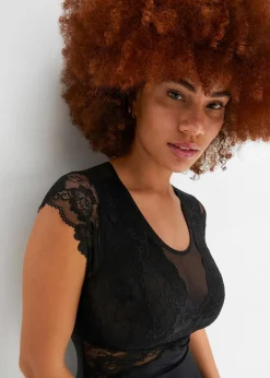 Body ohne Bügel mit zarter Spitze