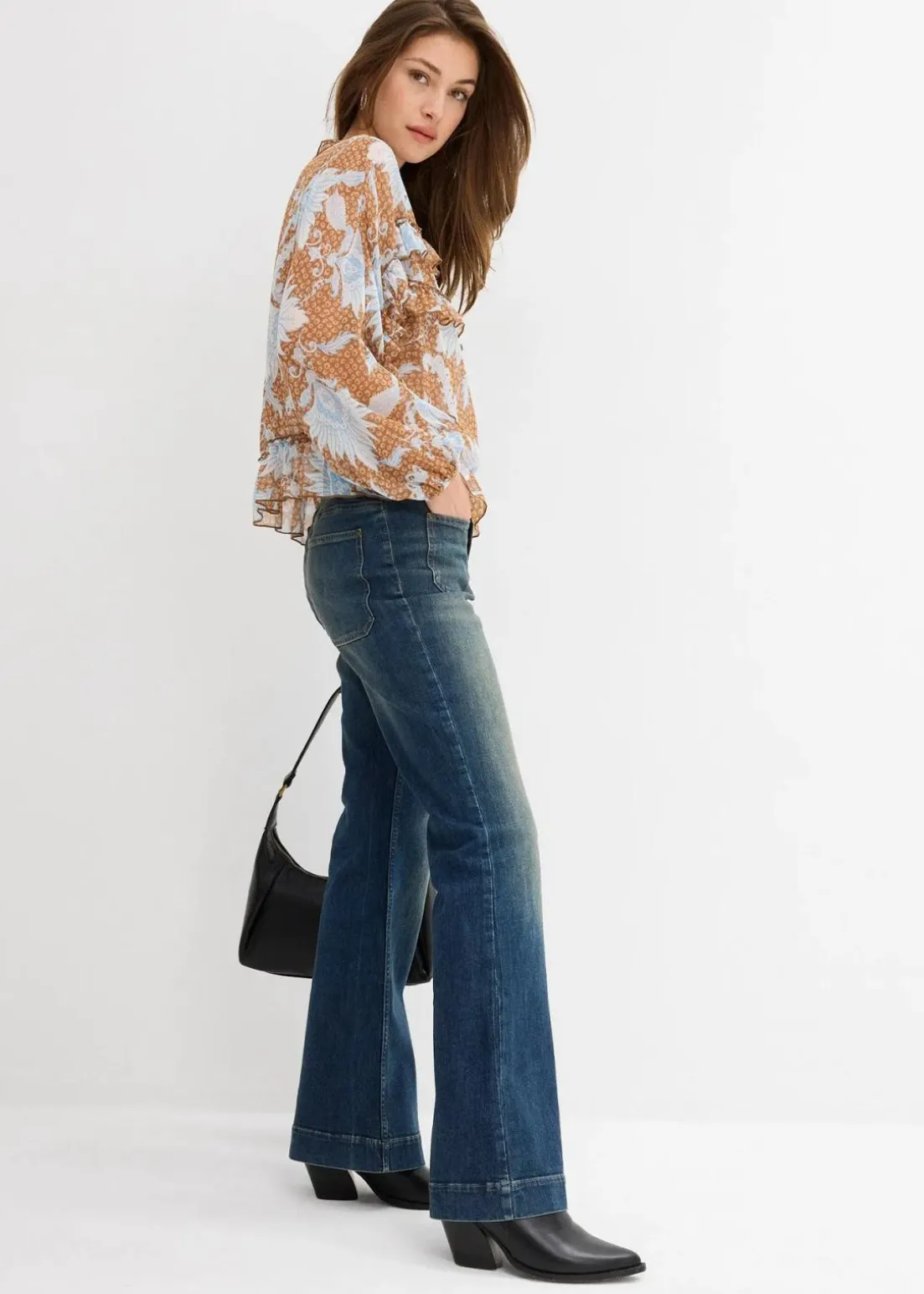 Chiffonbluse mit Rüschen