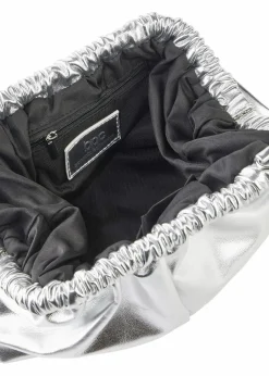 Clutch mit abnehmbarem Taschengurt