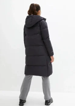 Daunenmantel mit reflektierenden Details