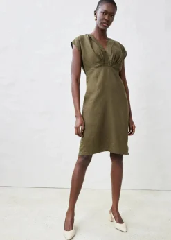 Etuikleid aus reinem Leinen