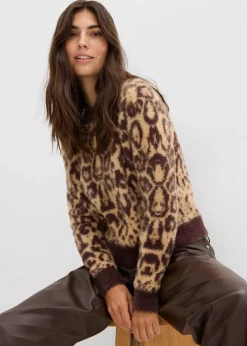 Feinstrickpullover aus flauschigem Federgarn