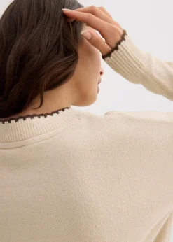 Feinstrickpullover mit überschnittener Schulter