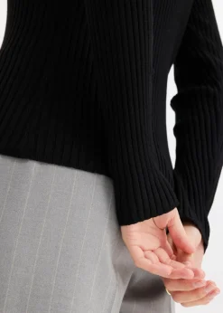 Feinstrickpullover mit schmückendem Kragen