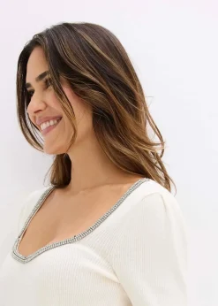 Feinstrickpullover mit Schmuck-Detail