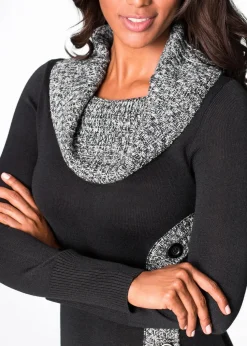 Figurbetontes Strickkleid mit Schalkragen