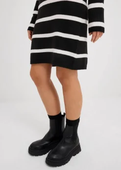 Figurbetontes Strickkleid