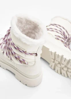 Gefütterte Schnürboots