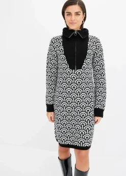 gemustertes Strickkleid