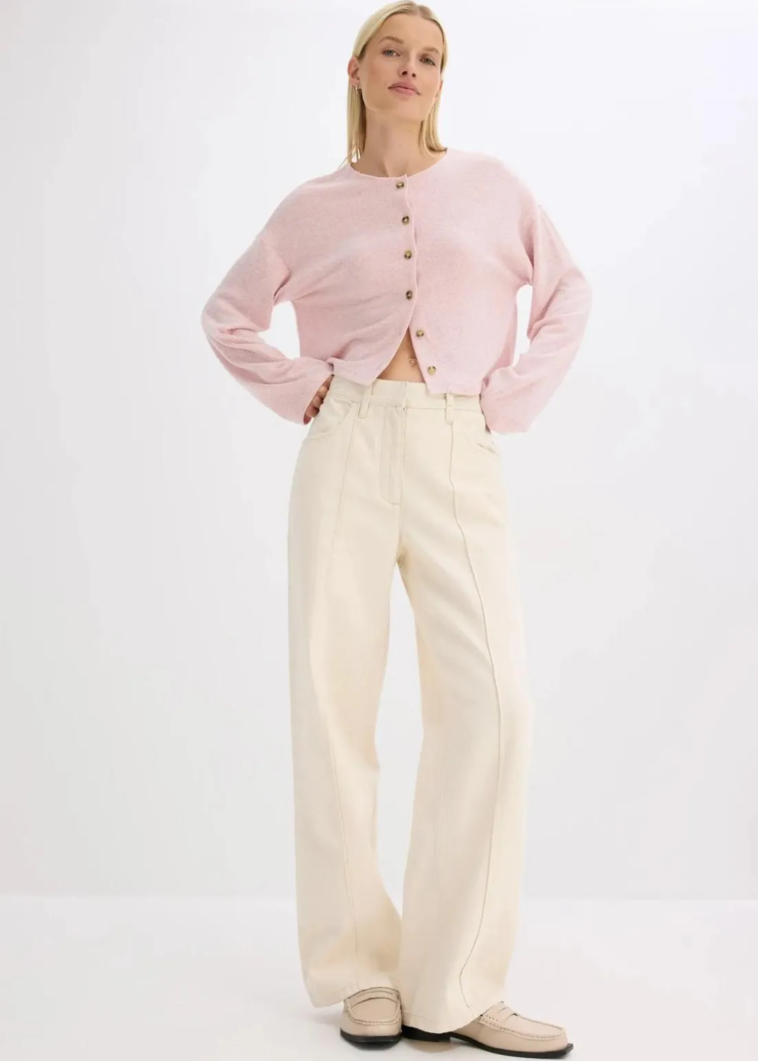 Gerippte Feinstrickjacke