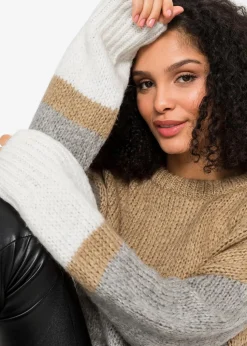 Gestreifter Oversize-Pullover mit Knöpfen