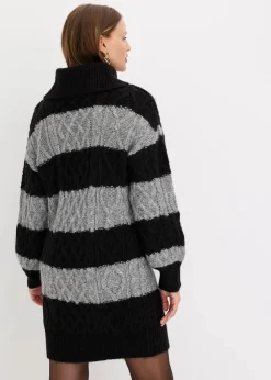 Gestreiftes Strickkleid