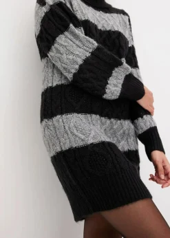 Gestreiftes Strickkleid