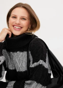 Gestreiftes Strickkleid