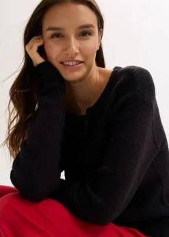 Grobstrick-Pullover mit Bindelösung