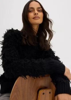 Grobstrick-Pullover mit Fransen