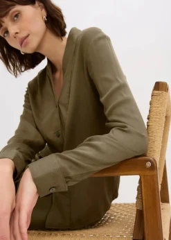 Hemdbluse aus fließendem Satin