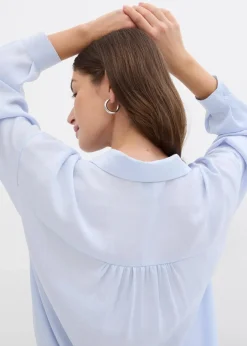 Hemdbluse aus fließendem Satin