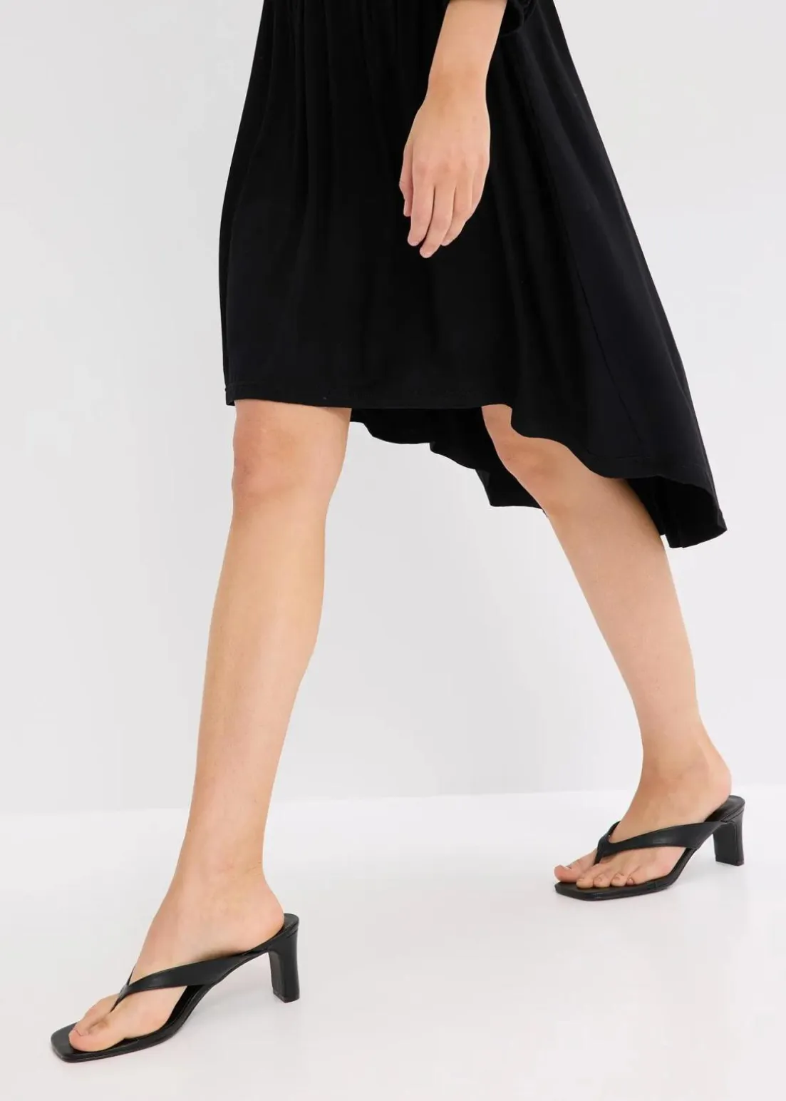 Jerseykleid aus fließendem Viskose-Mix