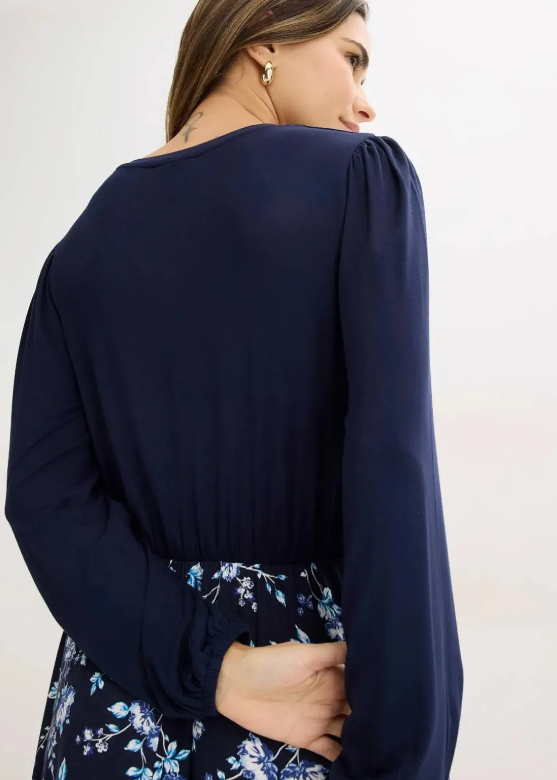 Jerseykleid aus Viskose-Mix