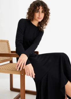 Jerseykleid mit asymmetrischem Saum