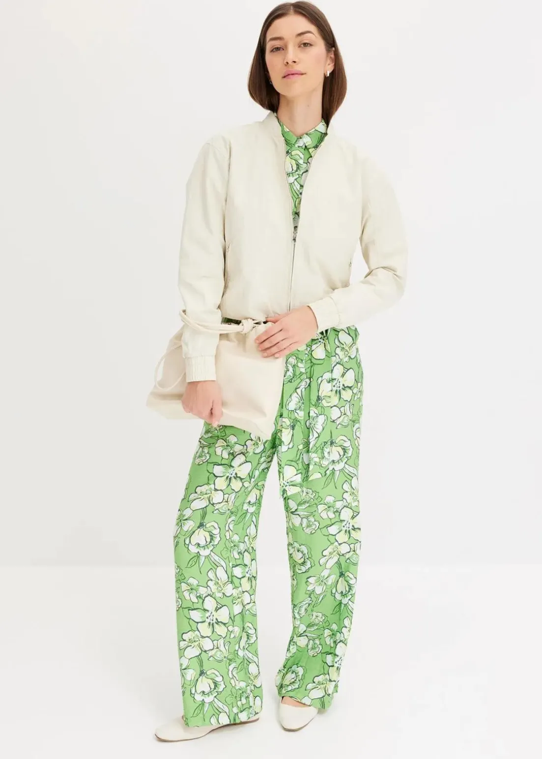 Jumpsuit aus fließendem Viskose-Mix