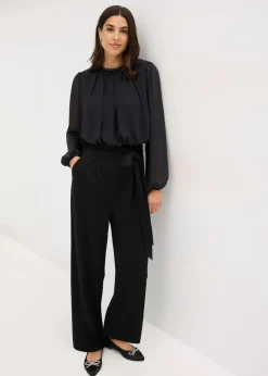 Jumpsuit mit Chiffon und Glitzer