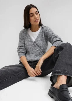 Kapuzenpullover mit asymmetrischem Saum