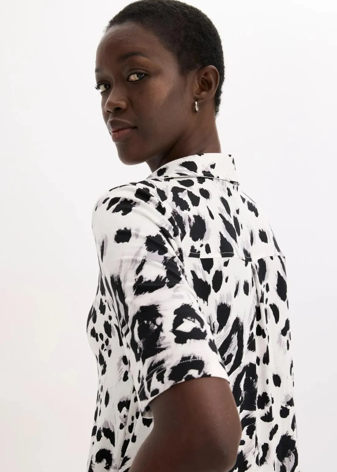 Kleid aus fließender Viskose