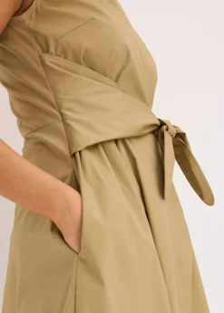 Kleid mit Bindedetail