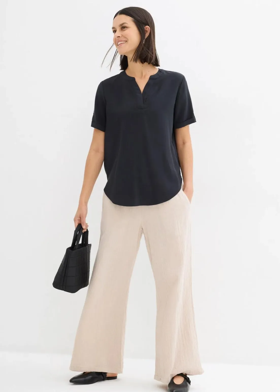 Kurzarmbluse aus festem Viskose-Mix