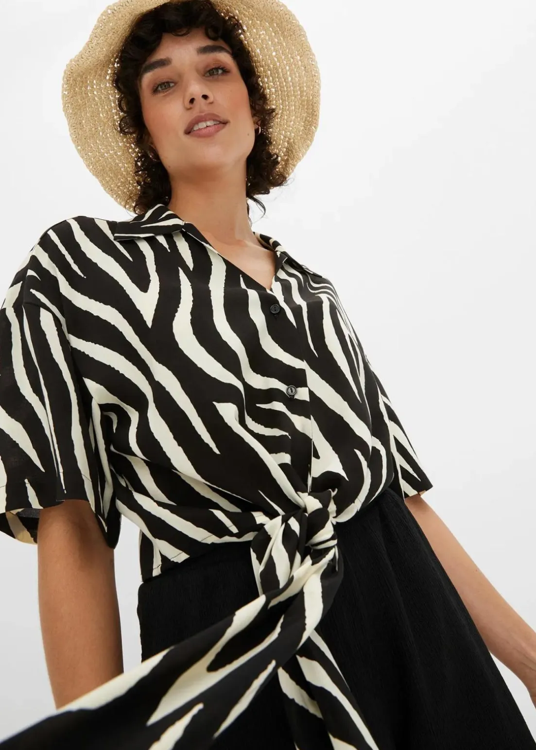 Kurzarmbluse aus fließender Viskose