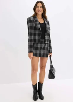 Kurzblazer mit Schmuck-Knopf