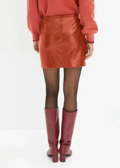 Kurzer Lederimitat-Rock