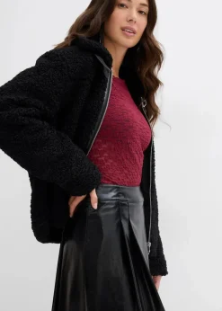 Kurzer Lederimitat-Rock mit Kellerfalten