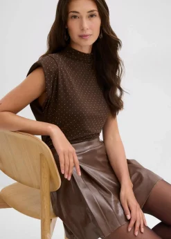 Kurzer Lederimitat-Rock mit Kellerfalten