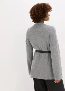 Kurzer Strick-Mantel mit Gürtel