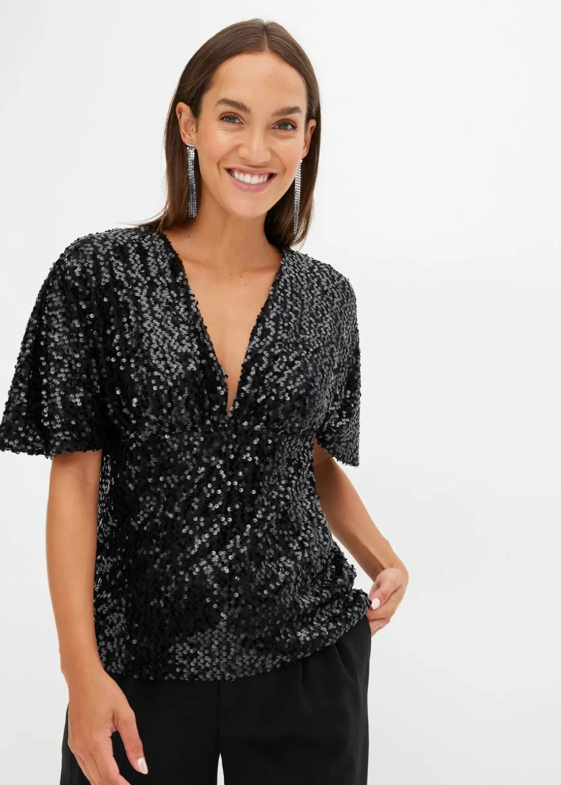 Kurzes Shirt mit Pailletten