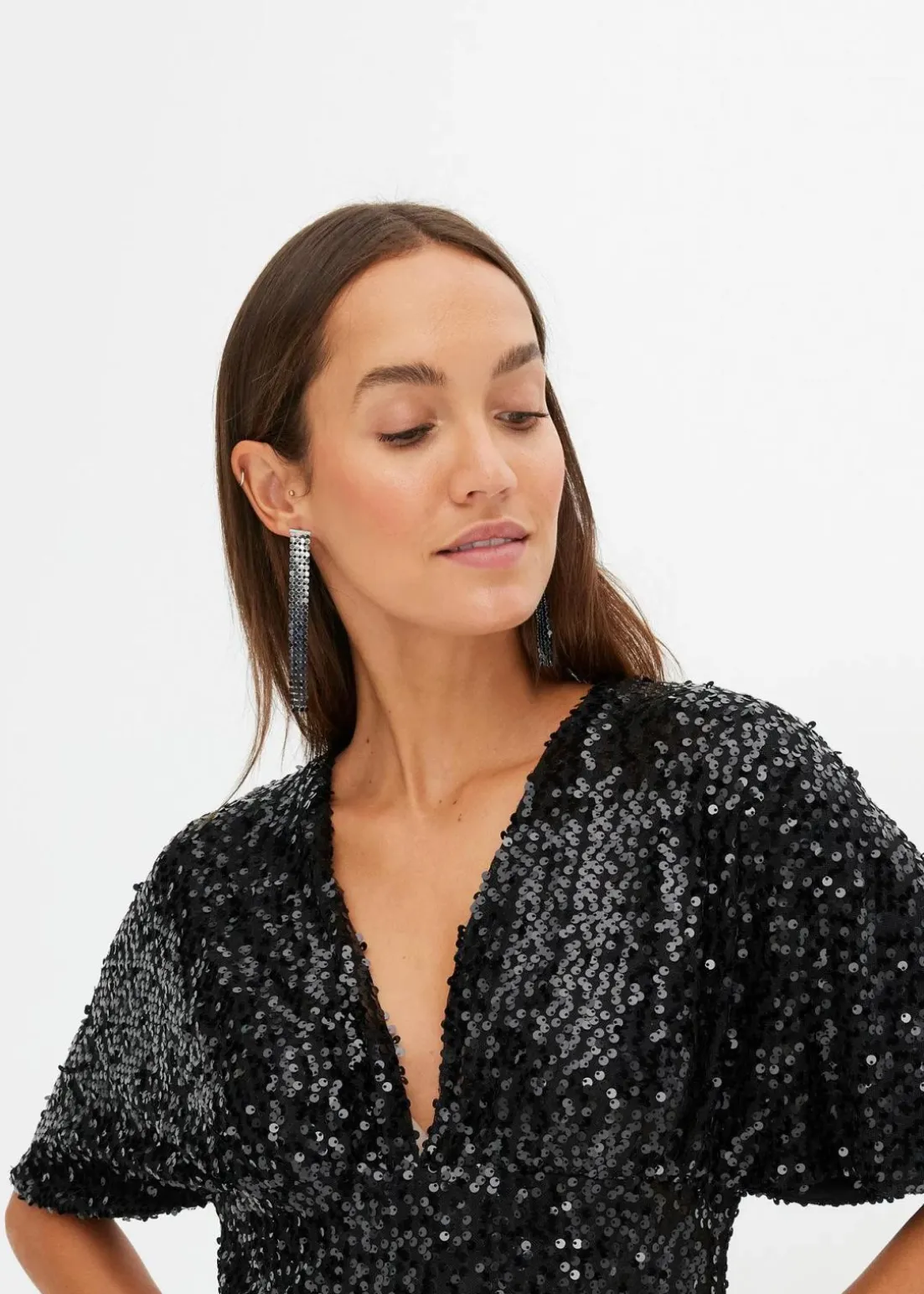 Kurzes Shirt mit Pailletten