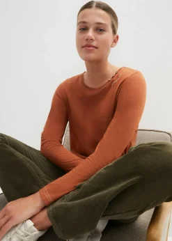 Langarmshirt mit Zierknöpfen