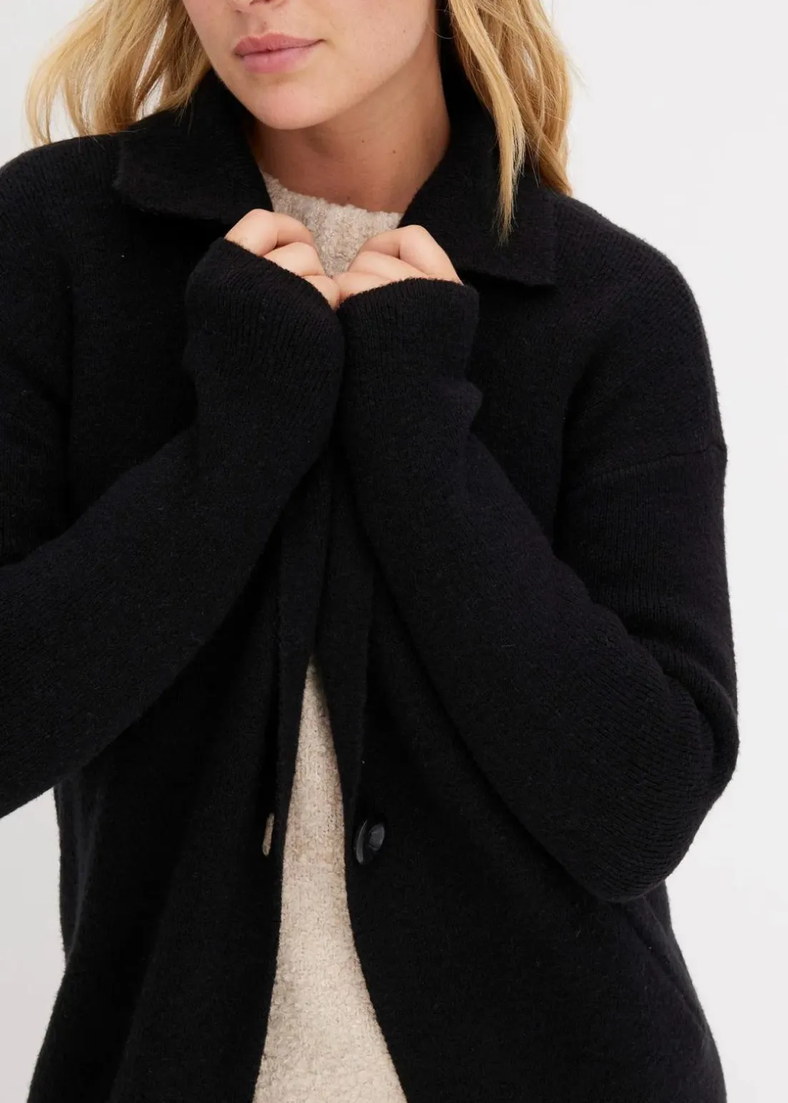 Langer Strickmantel im Loose Fit