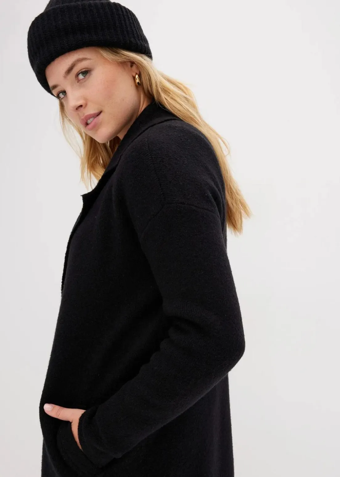 Langer Strickmantel im Loose Fit