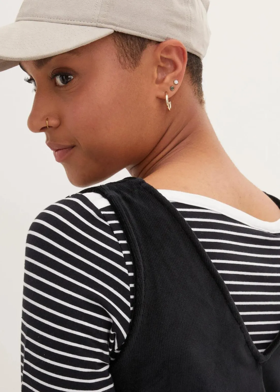 Latzkleid aus Jerseycord